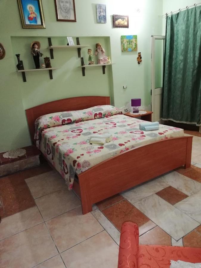 La Casa In Campagna Di Ottavia Alezio Eksteriør bilde